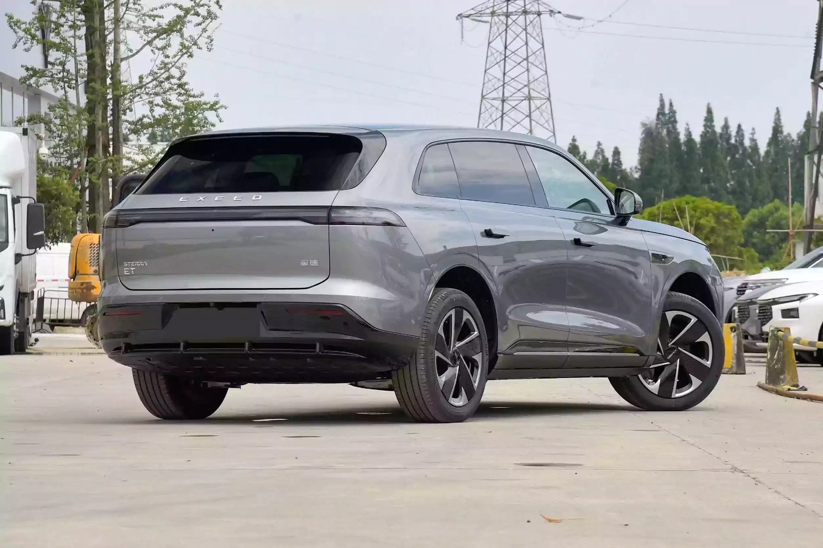AAP554_2 Exeed 2024 Sterra ET base - Image 1