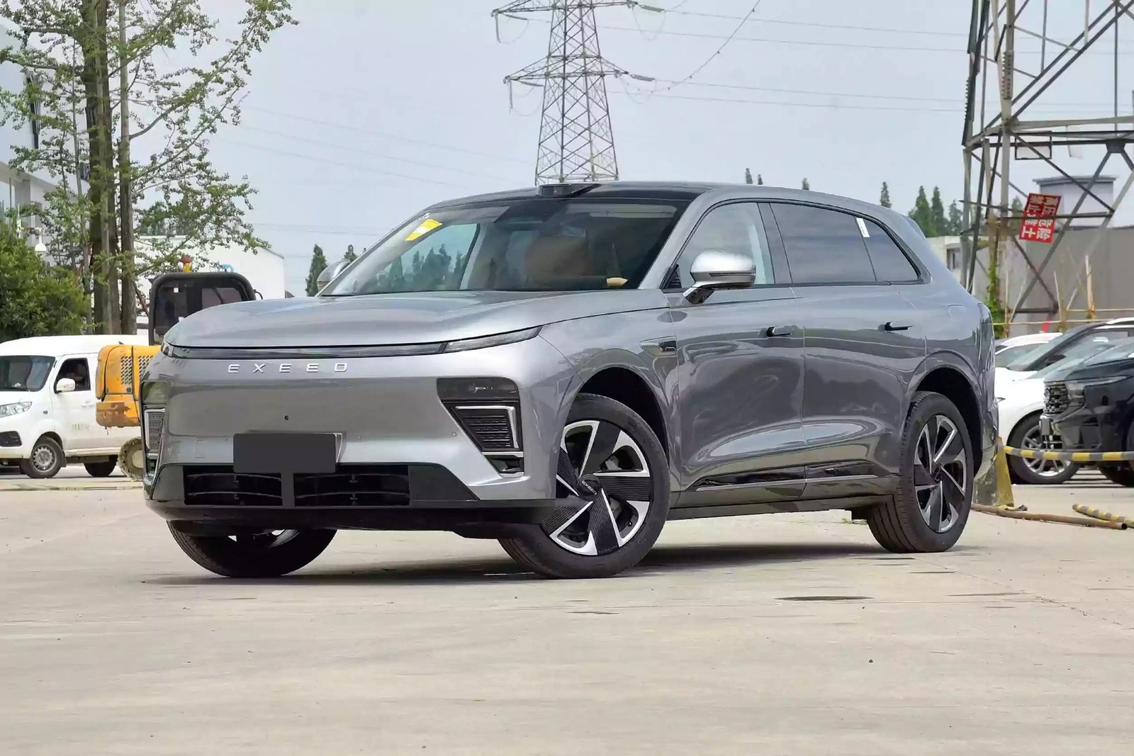 AAP555_1 Exeed 2024 Sterra ET base | Window Tint - Image 1